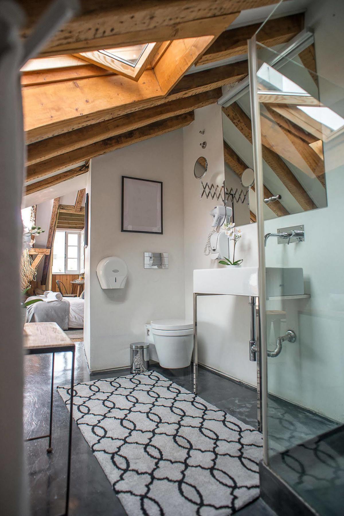 No Limit Bairro Alto Hostal