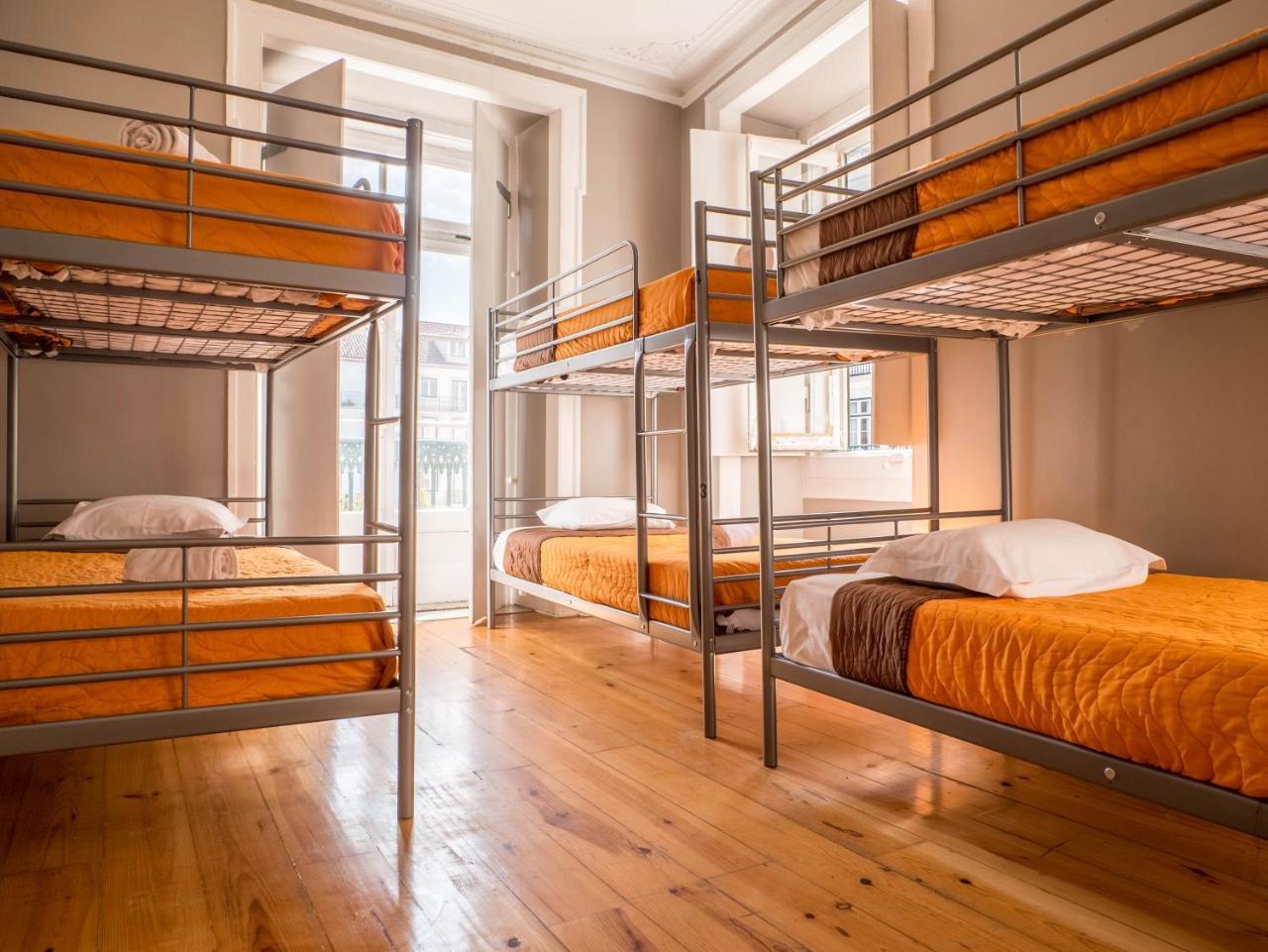 No Limit Bairro Alto Hostal *